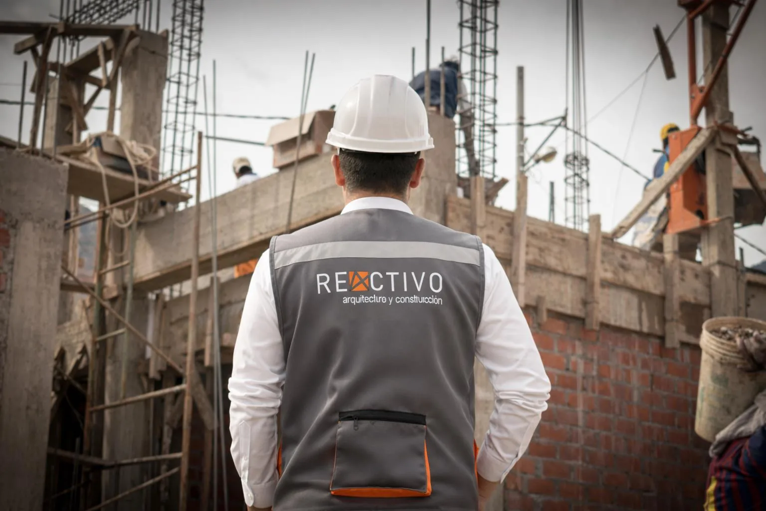 Proceso constructivo — Reactivo Arquitectura